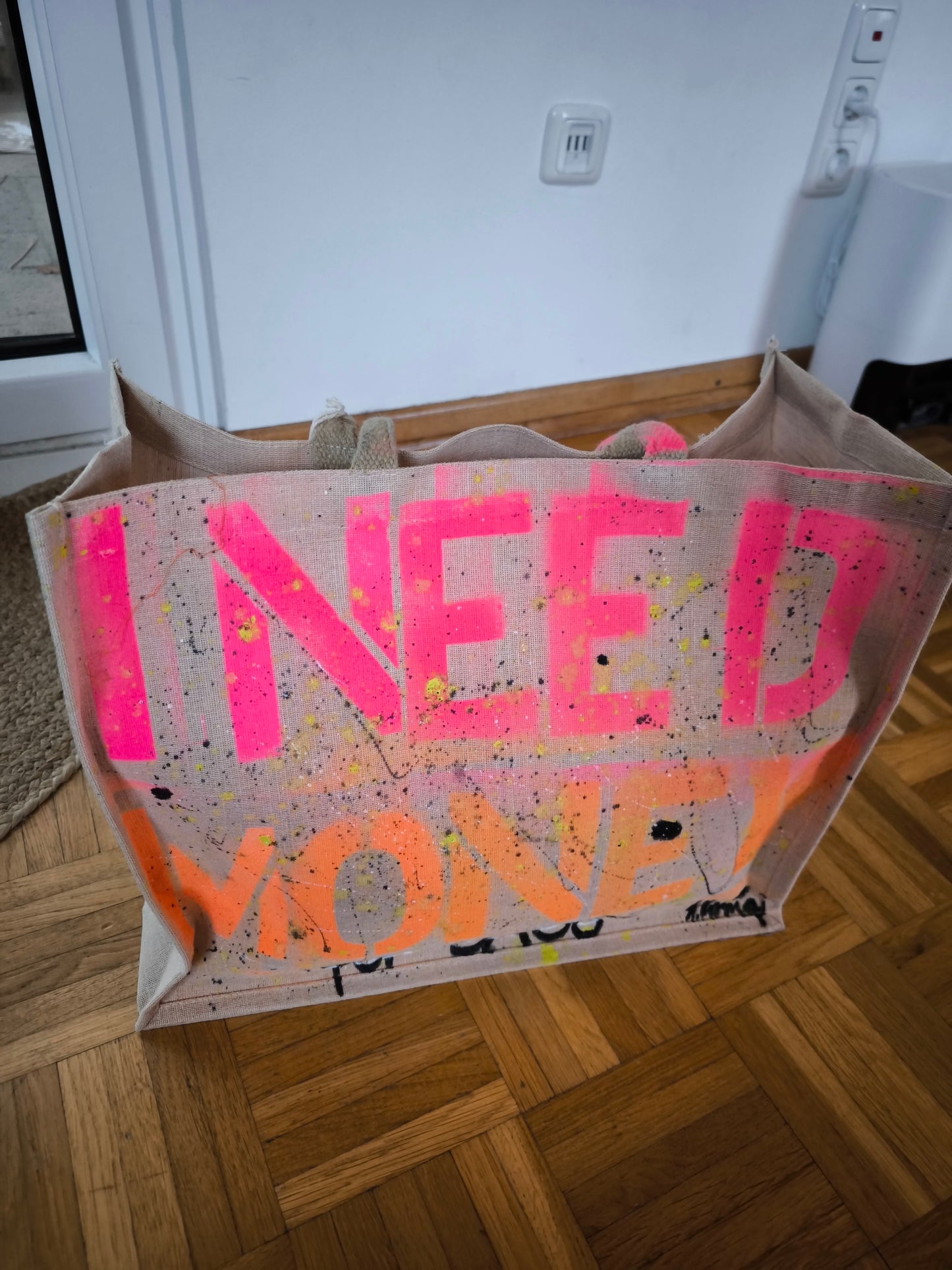 I need Money- Bag