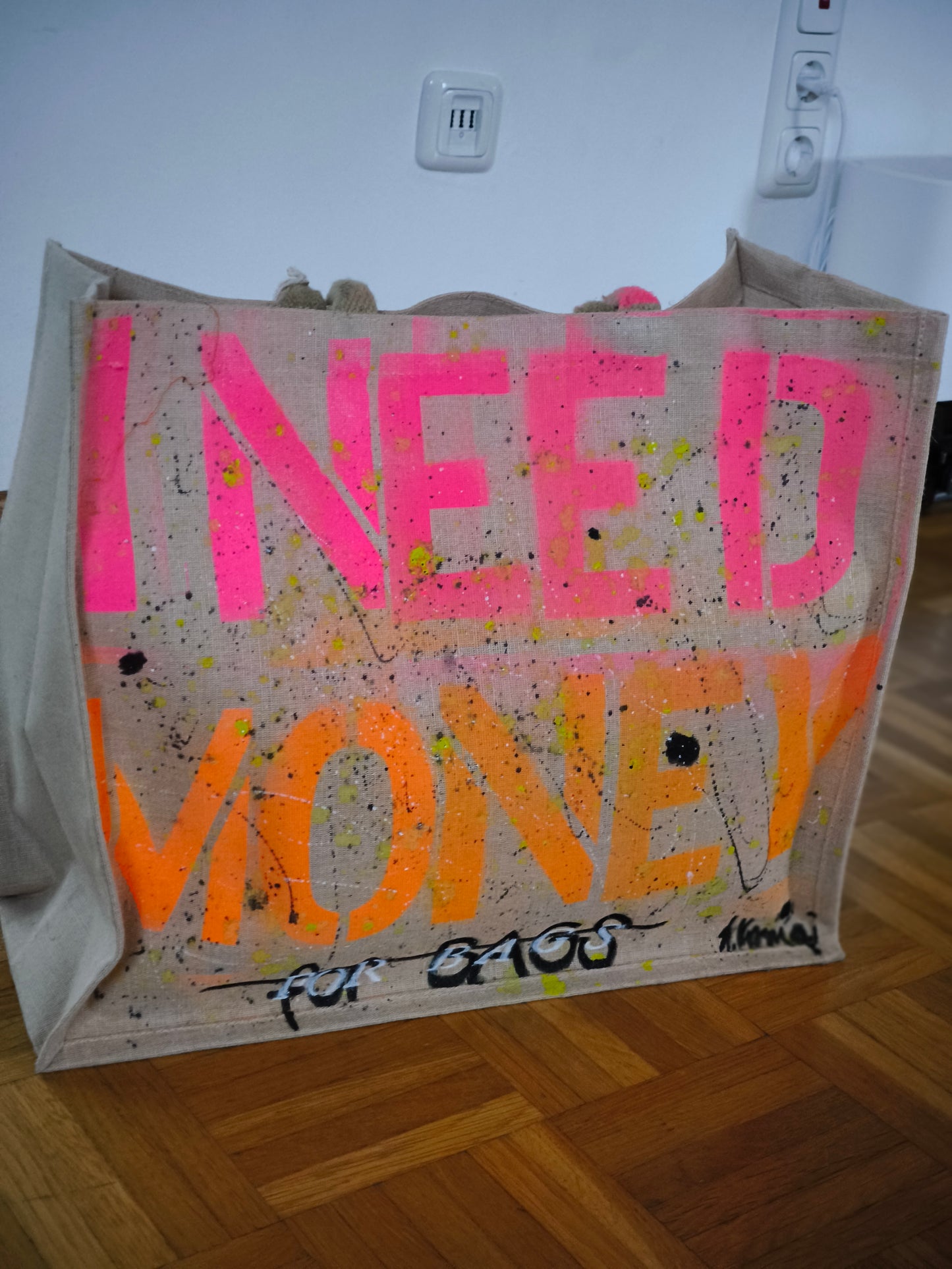I need Money- Bag